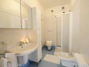 Apartemen | Kamar mandi