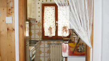 House | Private kitchen | High chair