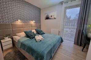 Appartement | 1 chambre, ameublement personnalisé, fer et planche à repasser