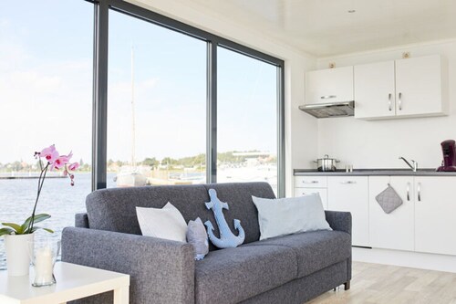 Houseboat in Egernsund at the Marina Minde