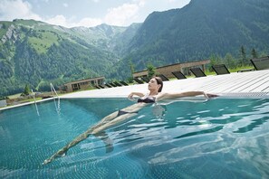 Chalet | Pool