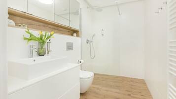 House | Bathroom