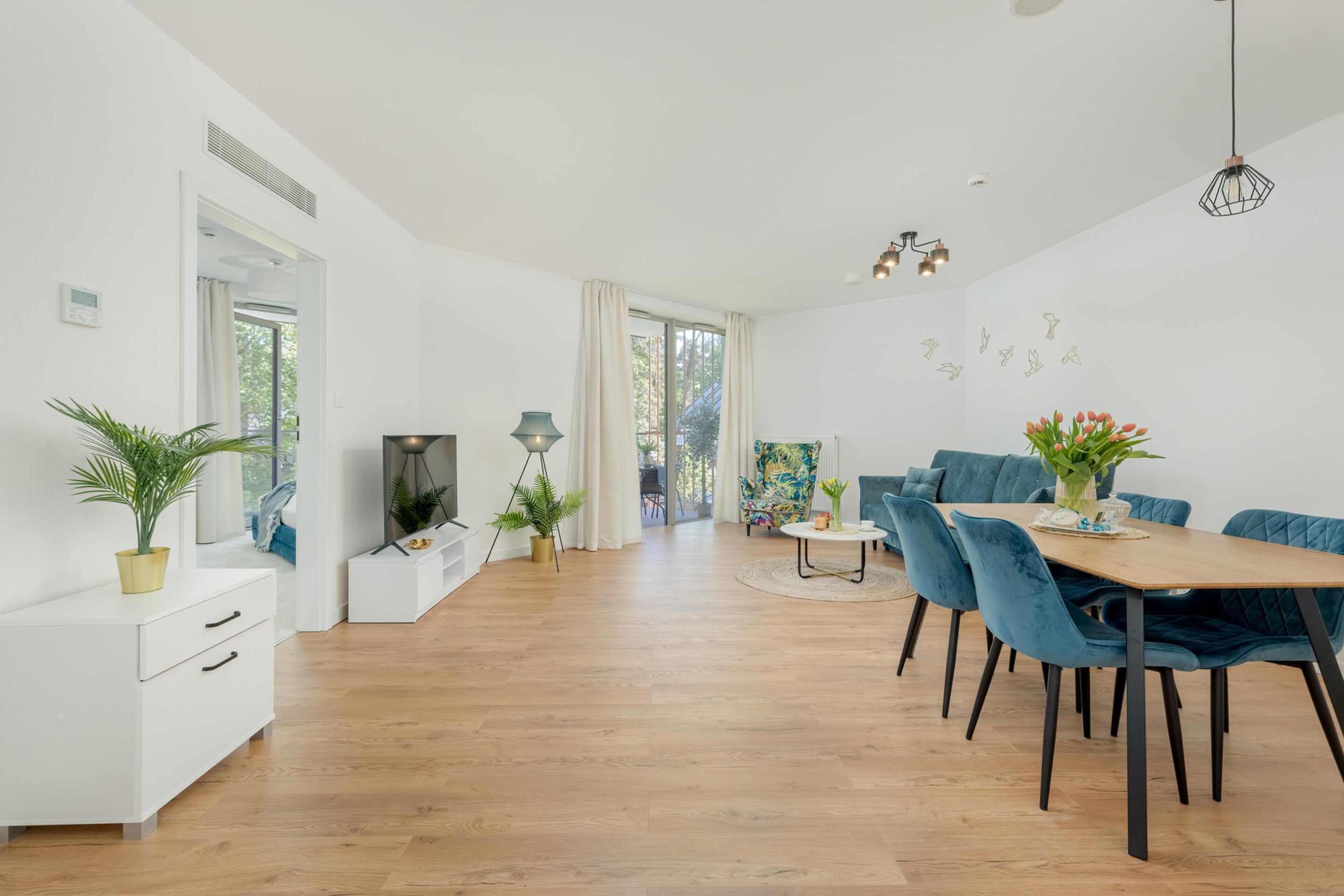 House | Dining