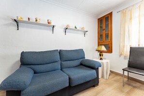 Apartment | Living area - Faro's Happy Nest - Carboneras (Carboneras)