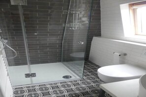 Shower - Family & Pet-Friendly Escape (Breskens)