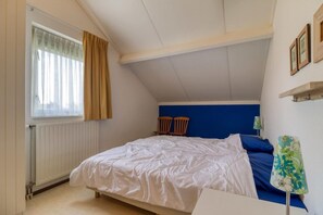 3 bedrooms, travel cot, free WiFi