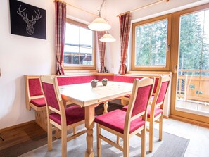 House | Dining - Chalet Hochkrimml With Sauna on the ski Slope (Krimml)
