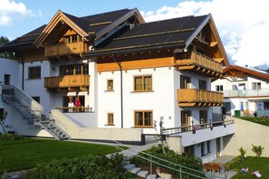 House | Exterior - Chalet in Fiss With Sauna and Mountain Views (Fiss)
