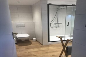 Shower - House in Breskens near Scenic Beaches (Breskens)