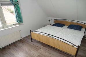 3 bedrooms, free WiFi - Bungalow in Breskens near the Beach (Breskens)