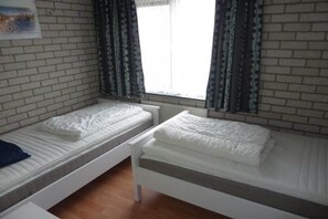 3 bedrooms, free WiFi - Holiday Home in Schoneveld with Garden (Breskens)