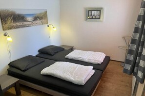 3 bedrooms, travel cot, free WiFi