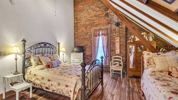 Studio | Iron/ironing board, free WiFi