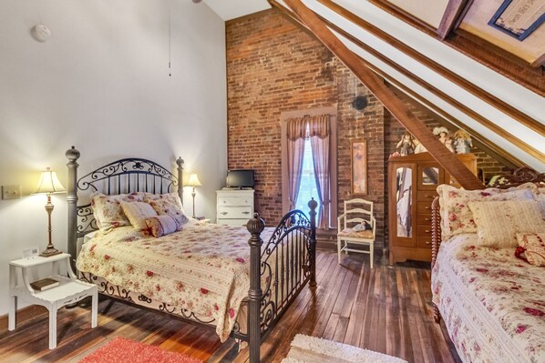 Studio | Silitysrauta/-lauta, ilmainen Wi-Fi