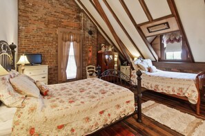 Studio | Silitysrauta/-lauta, ilmainen Wi-Fi