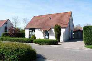 Exterior - Detached House Breskens near Scenic Beaches (Breskens)