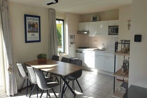 Dining - Detached House Breskens near Scenic Beaches (Breskens)