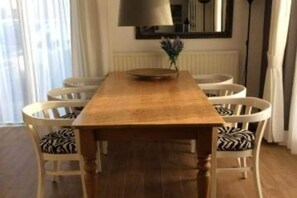 Dining - Bungalow in Breskens near Beach & Lighthouse (Breskens)