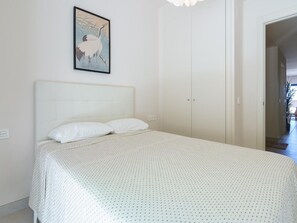 3 chambres, ameublement personnalisé