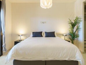 House | 3 bedrooms, individually furnished