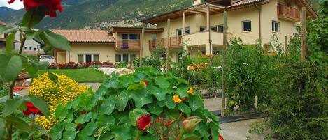 Apartment | Exterior