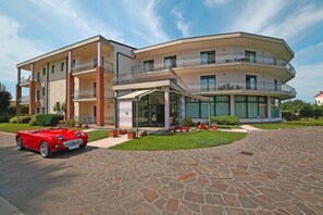 Exterior - Residence Nettuno at Peschiera (Peschiera del Garda)