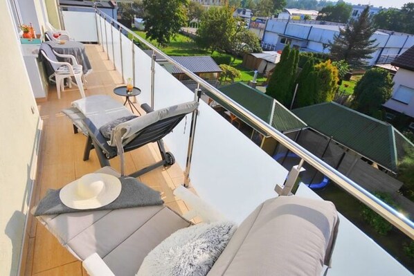 Huoneisto | Ruokailu