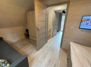 2 bedrooms, individually furnished, bed sheets - House for 6 With Swimming Pool (Trzebiatow)