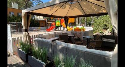 House for 6 With Swimming Pool