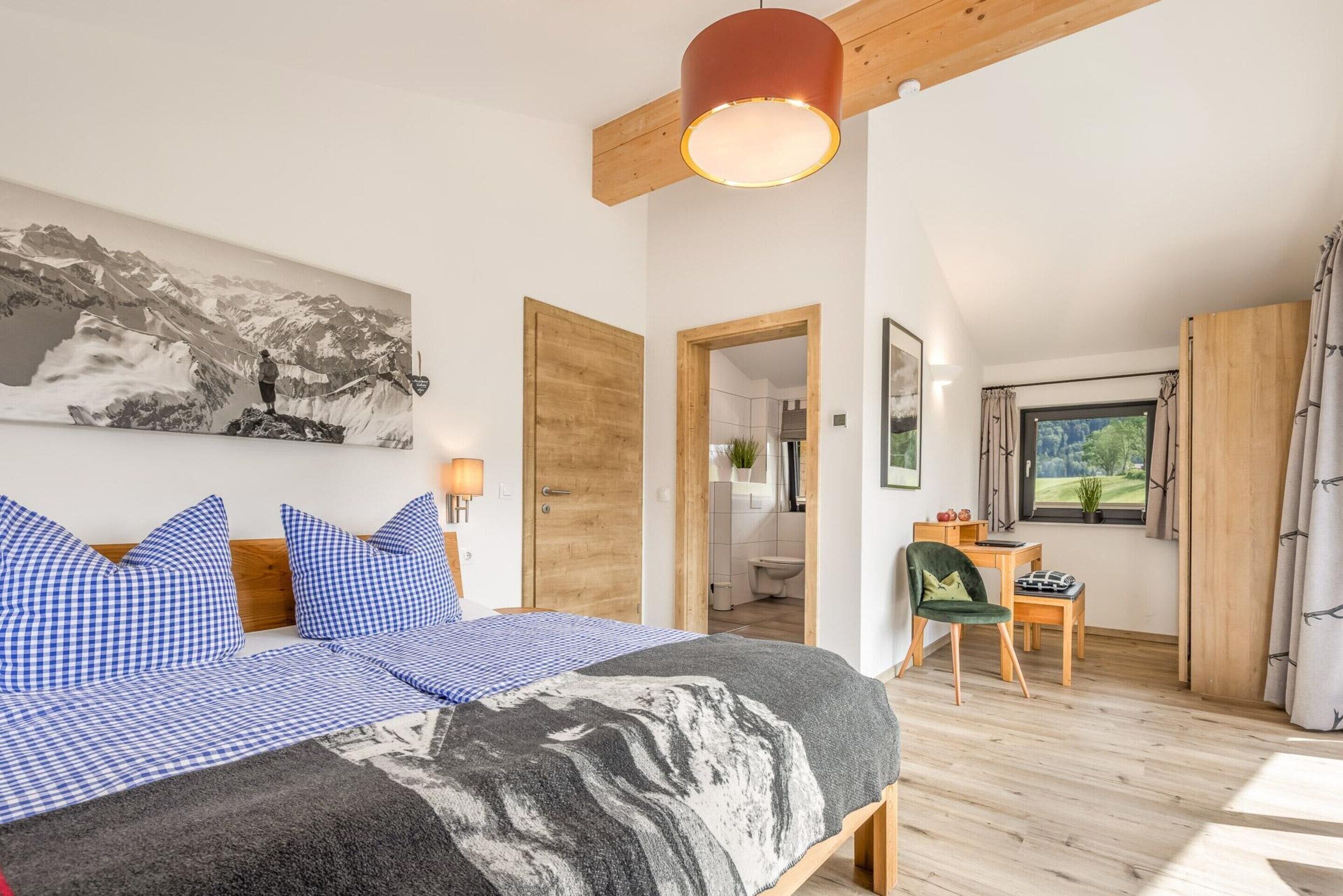 3 bedrooms, individually furnished