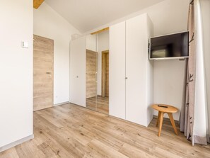 Chalet | Interior