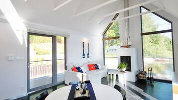 House | Dining