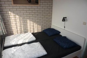 3 bedrooms, free WiFi - Holiday Home Breskens near Beach & Lighthouse (Breskens)