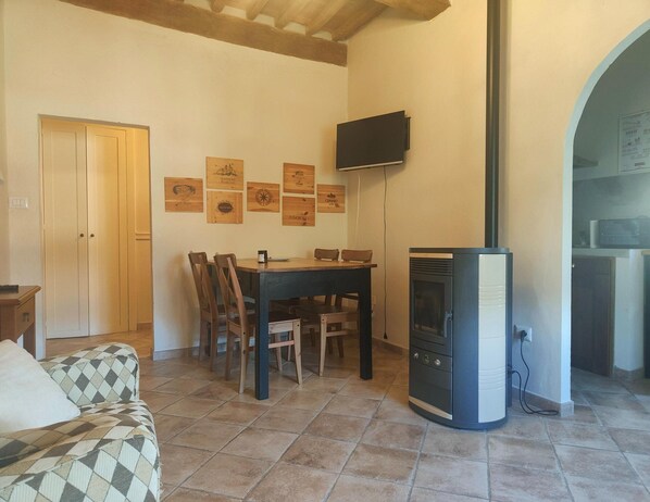 House | Dining