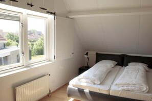 3 bedrooms, free WiFi - Bungalow in Breskens near Beach and Lighthouse (Breskens)