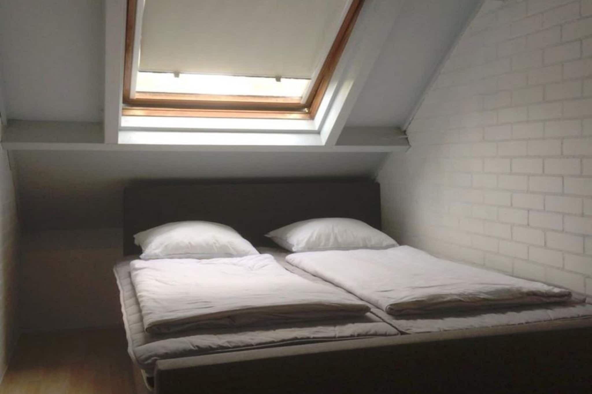 2 bedrooms, WiFi (free)