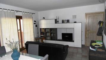 Apartment | Living room