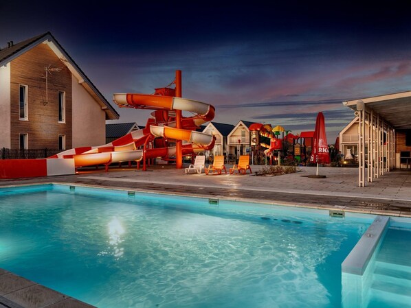 House | Pool | Outdoor pool