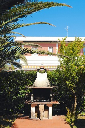 Exterior - Apartment Near Majella Park & Beach (Silvi)