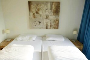 3 bedrooms, free WiFi - Holiday Home in Breskens near the Beach (Breskens)