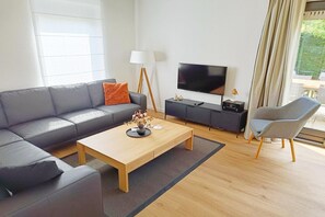 Smart TV - Bungalow in Breskens near the Coast (Breskens)