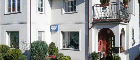 Apartment | Exterior