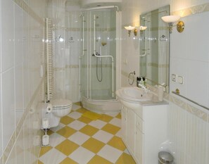 Apartment | Badezimmer