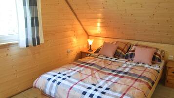 House | 2 bedrooms, individually furnished, bed sheets