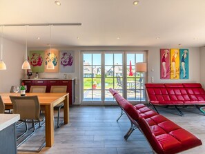 House | Dining - Reetdachhaus am Bodden mit Sauna (Fuhlendorf)