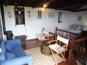 House | Interior - Holiday Home in Prainha, Pico, Azores (Sao Roque do Pico)