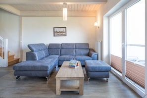 House | Living area - Exklusiv Eingerichtetes Ferienhaus in Strandnahe (Dagebuell)