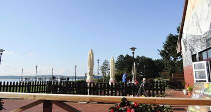 Holiday Home for 10 Person in Nowe Warpno