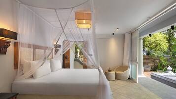 Double Room, Pool View | In-room safe, desk, blackout curtains, soundproofing