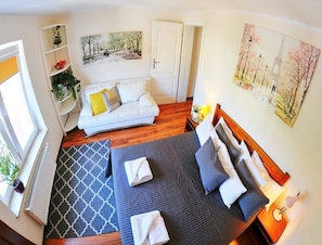 Apartment | 2 bedrooms, individually furnished, bed sheets - Comfortable 3-room Apartment Close to the sea (Ustronie Morskie)